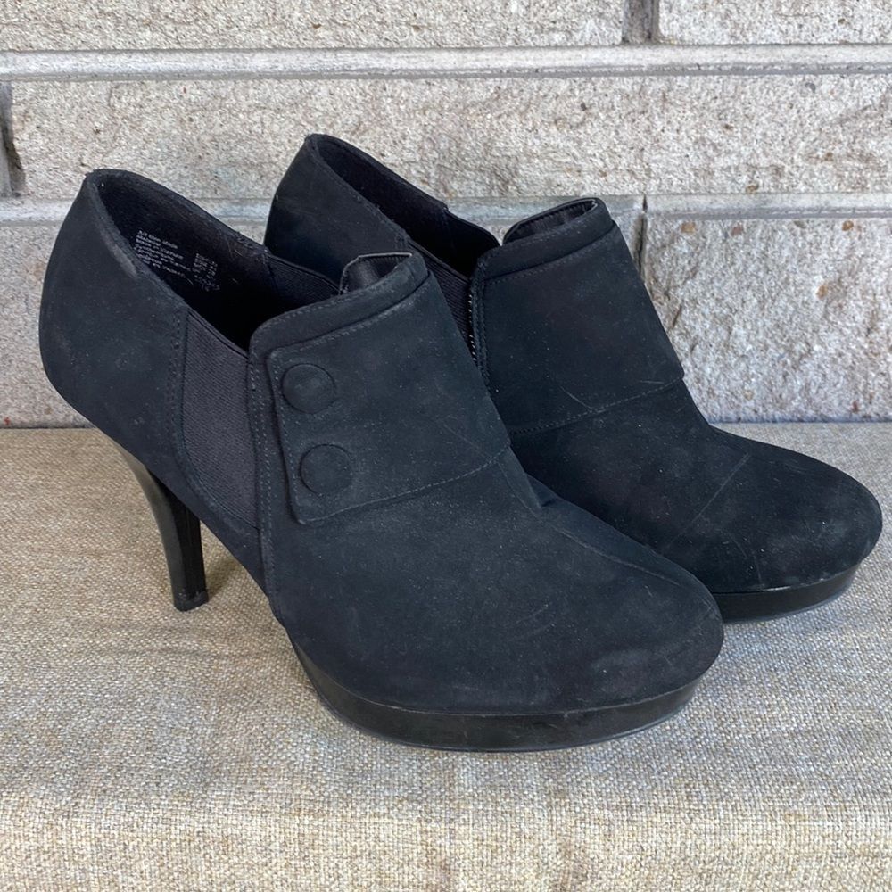 Fioni Heels size 11